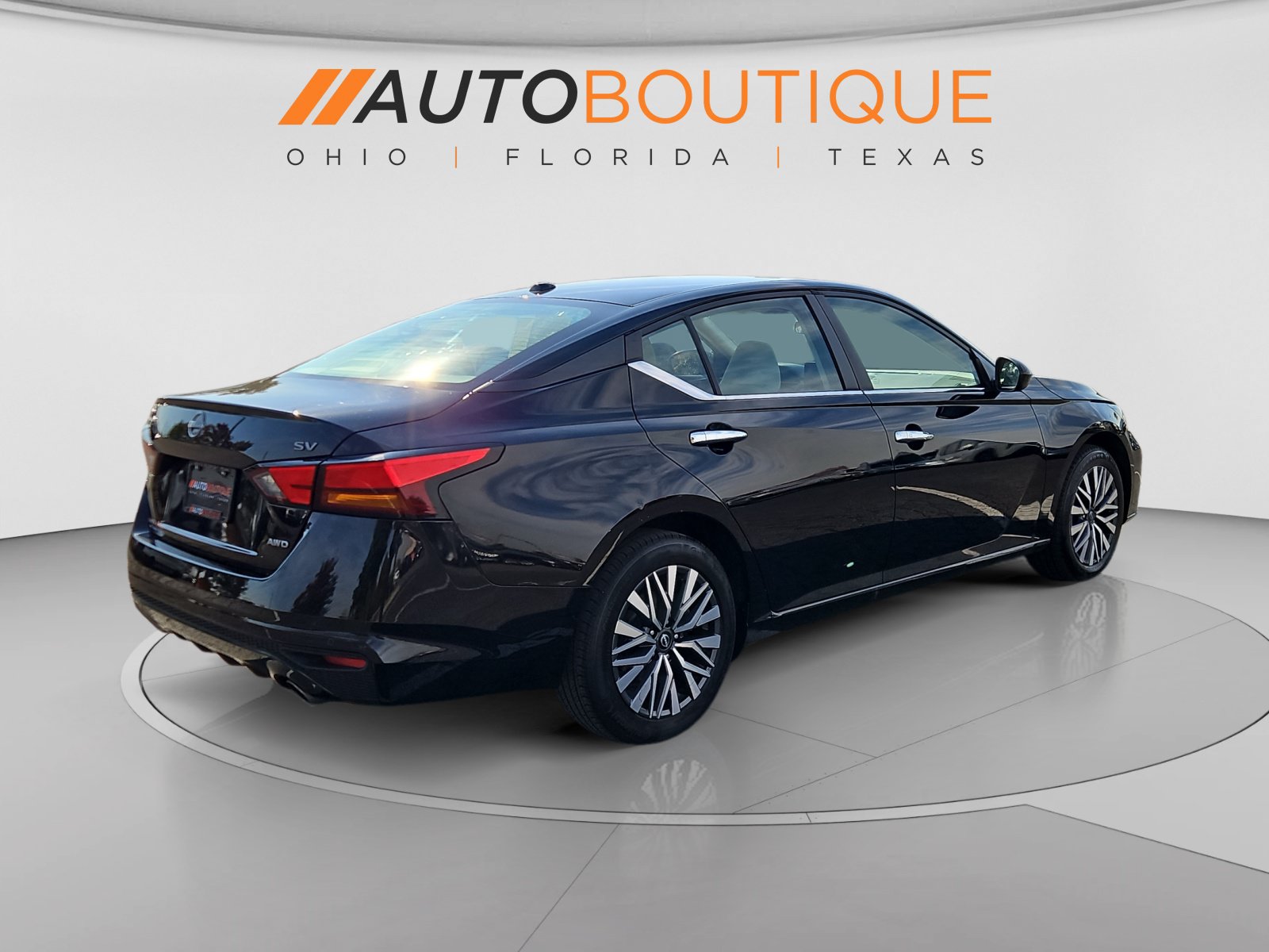 Used 2023 Nissan Altima 2.5 SV w/ SV Premium Package AWD/4WD image 5