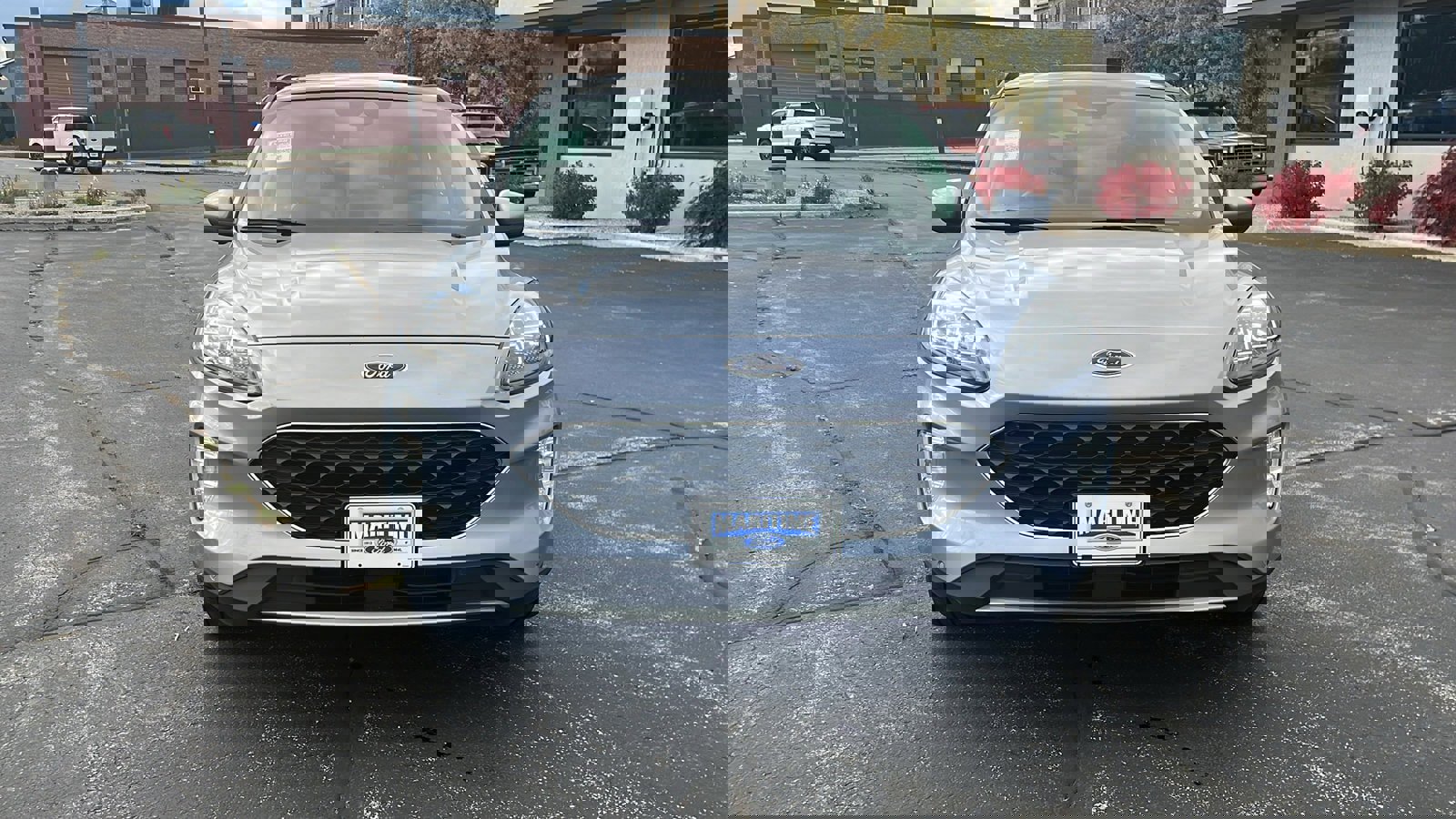 Used 2022 Ford Escape Titanium w/ Class II Trailer Tow Package image 3