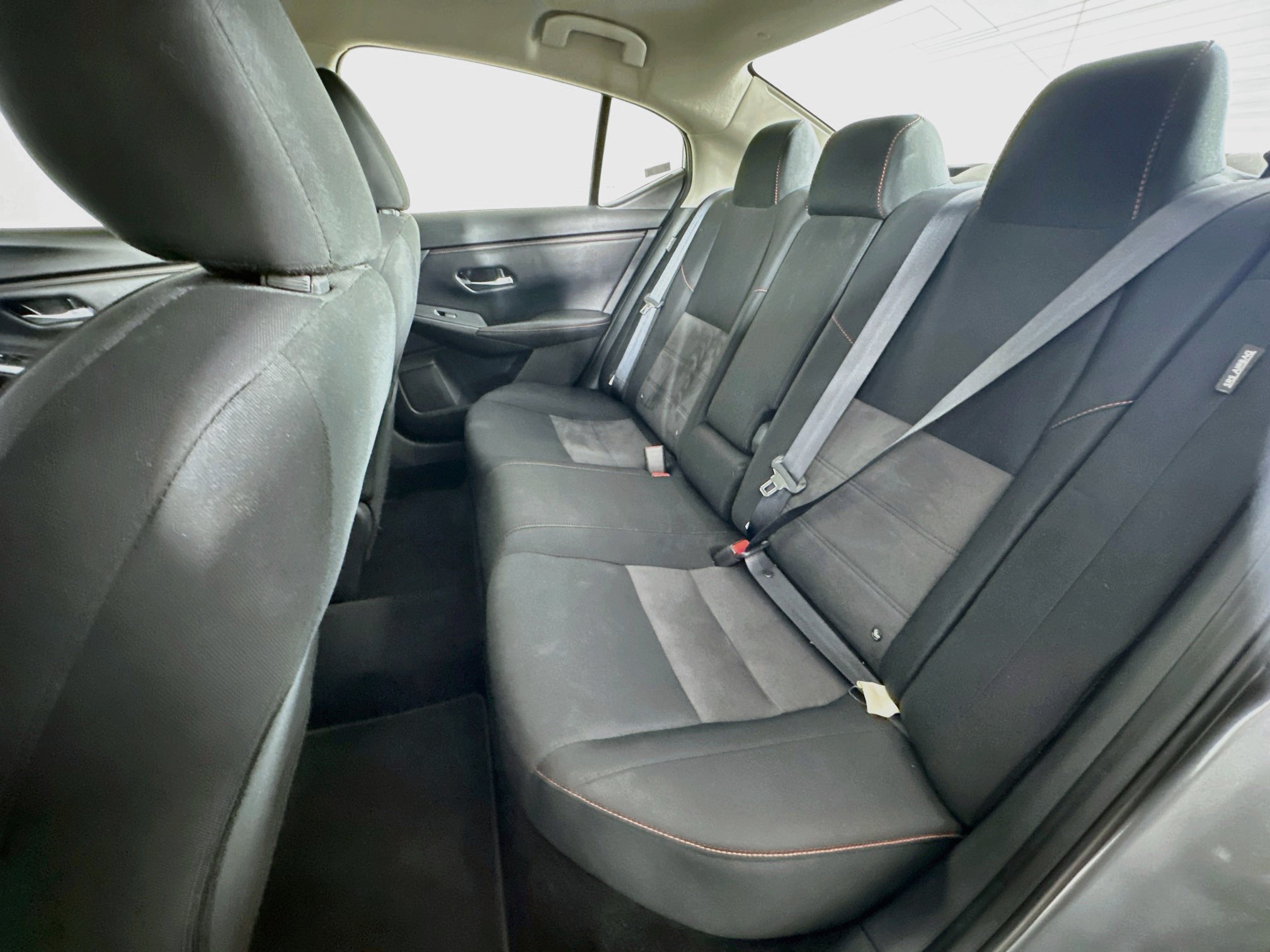 Used 2025 Nissan Sentra SR FWD image 26