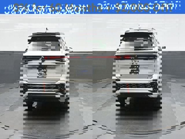 New 2026 Volkswagen Tiguan SE R-Line image 6