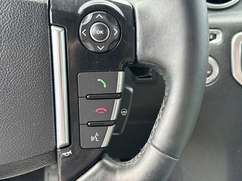 Used 2014 Land Rover LR4 HSE LUX AWD/4WD image 26