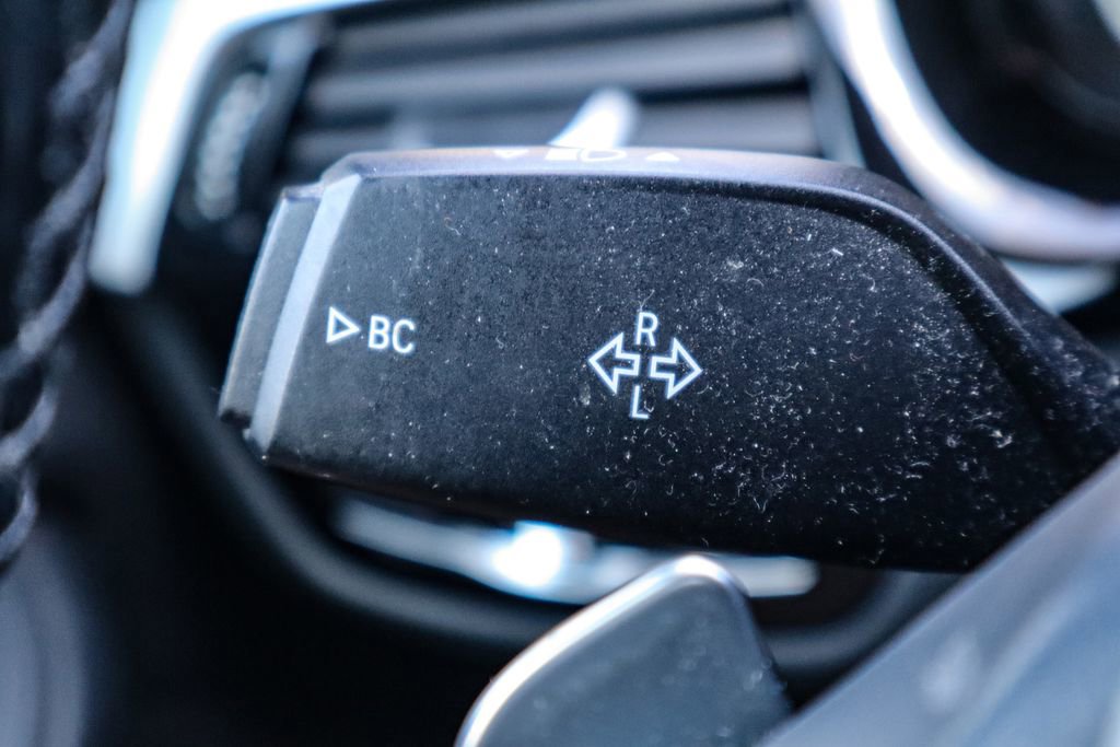 Used 2019 BMW 530i xDrive w/ Convenience Package image 27