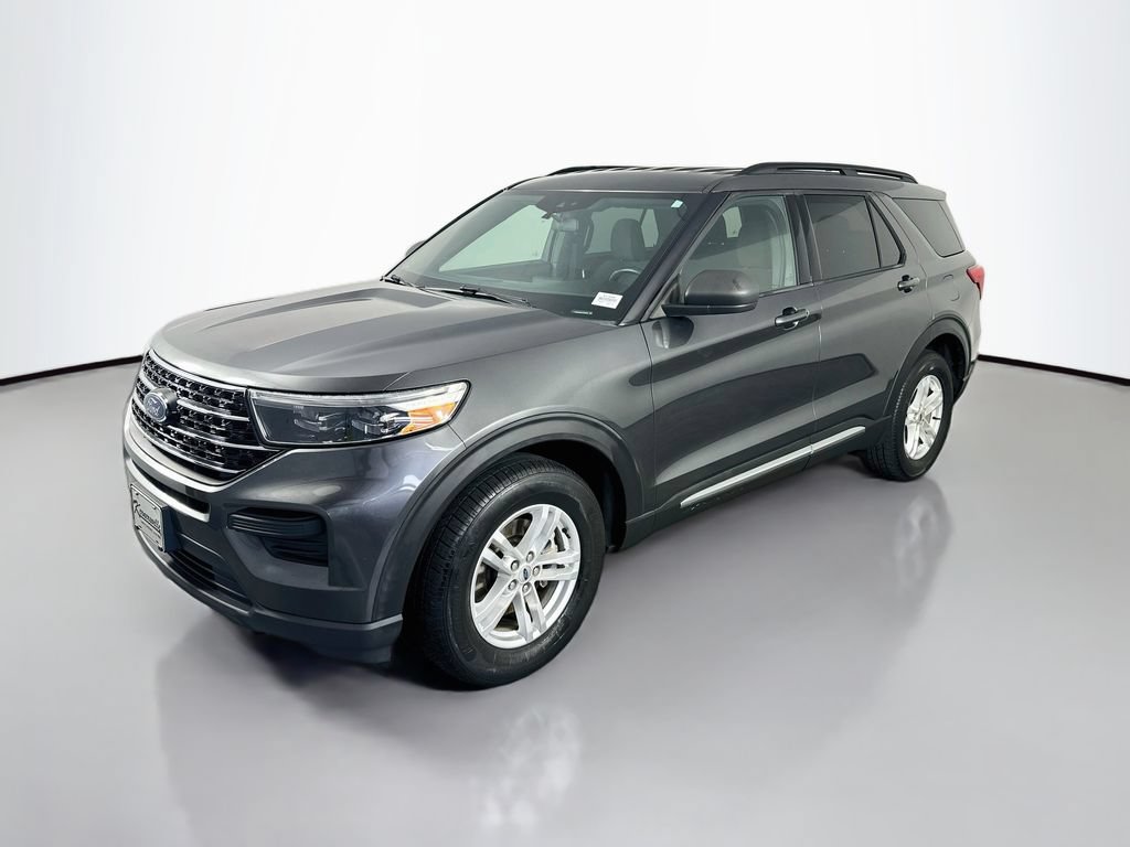 Used 2020 Ford Explorer XLT AWD/4WD image 3