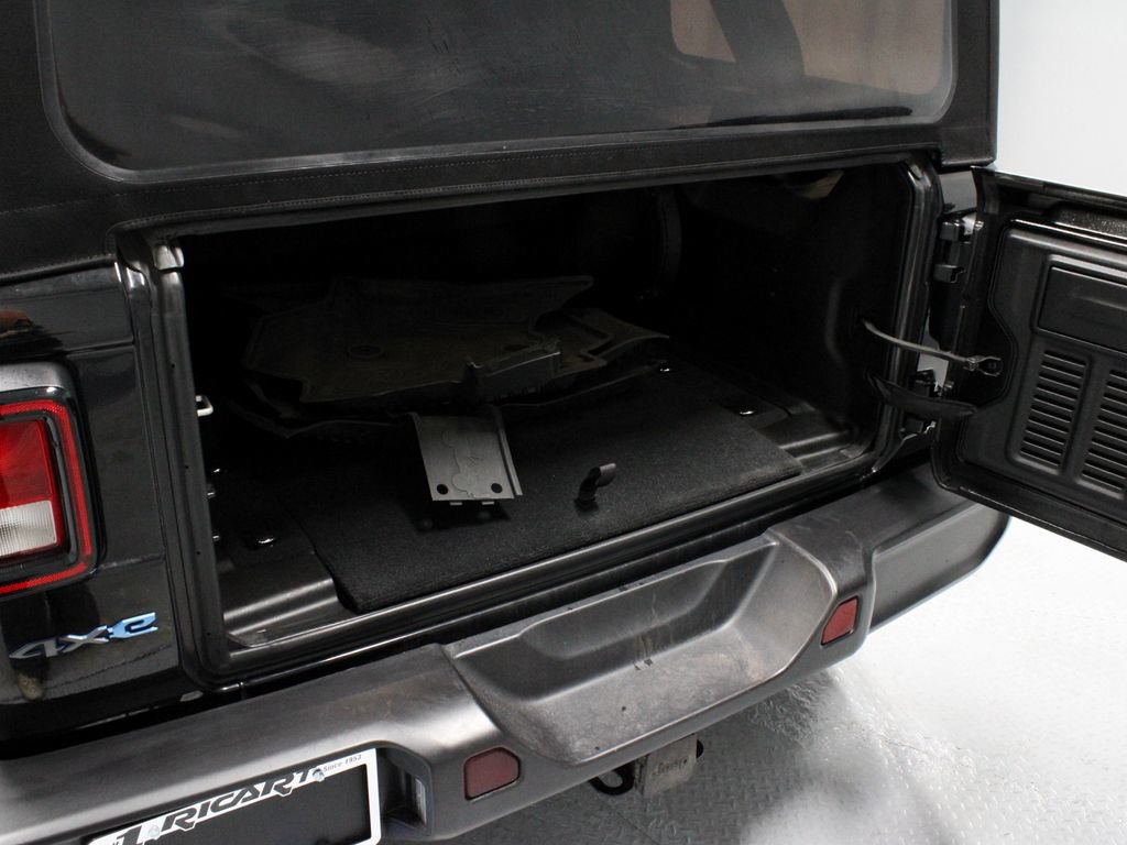 Used 2024 Jeep Wrangler Unlimited AWD/4WD image 12