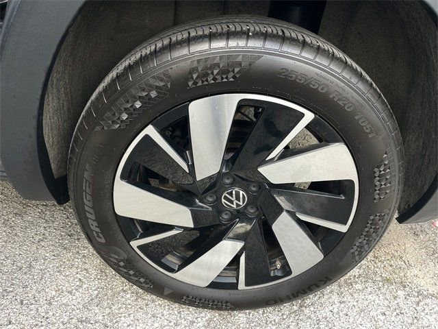 Used 2024 Volkswagen Atlas Cross Sport SE image 23