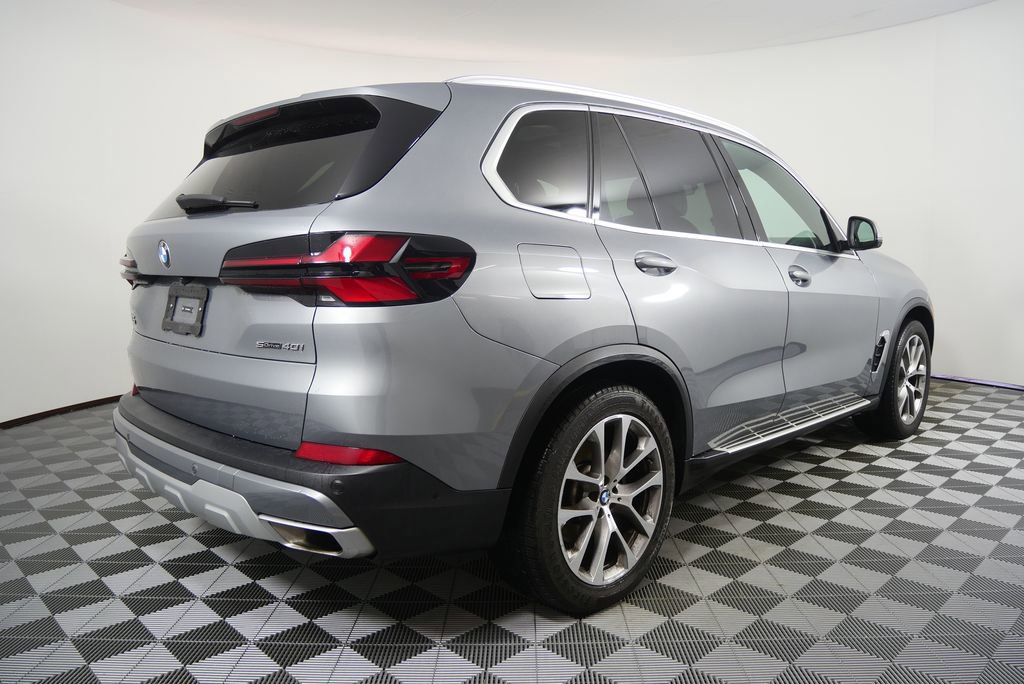 Used 2024 BMW X5 sDrive40i image 3