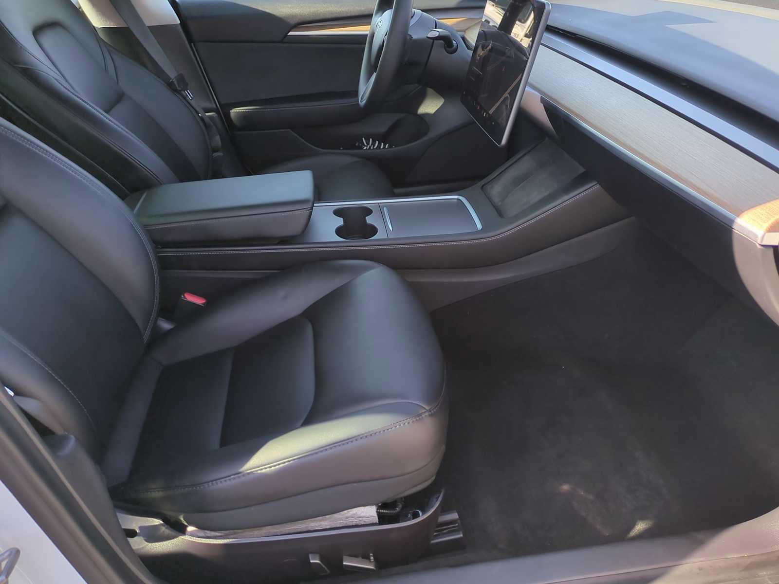 Used 2021 Tesla Model 3 Standard Range Plus image 20