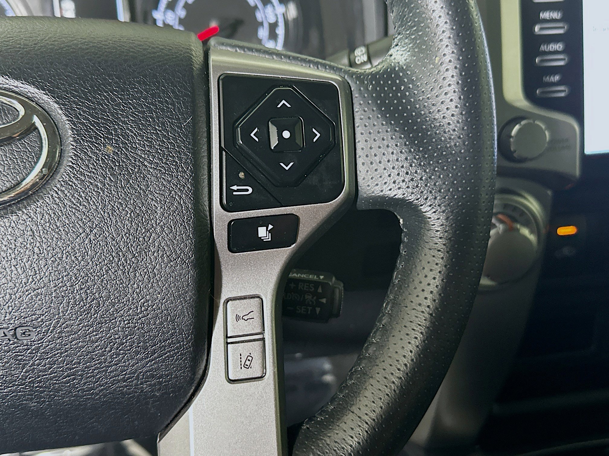 Used 2023 Toyota 4Runner SR5 RWD image 17