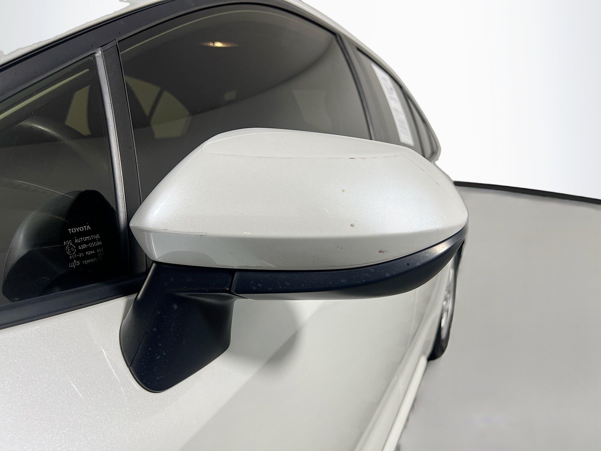 Used 2022 Toyota Corolla LE FWD image 13