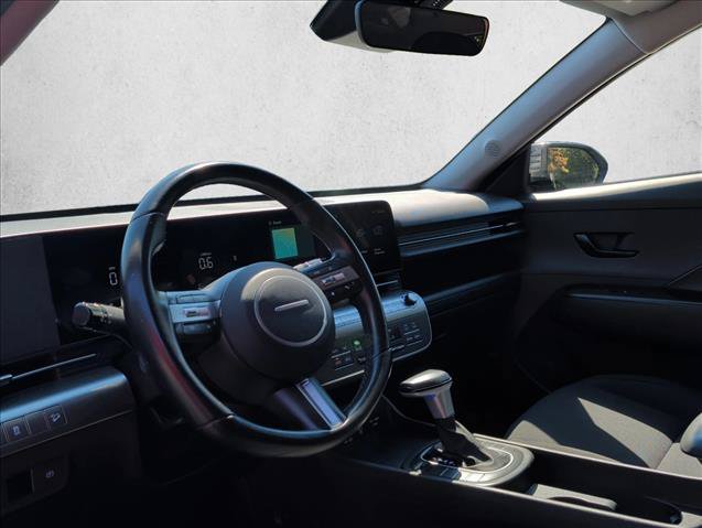 Used 2025 Hyundai Kona SEL FWD image 9