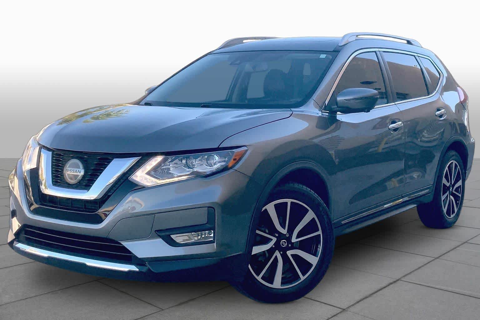 Used 2018 Nissan Rogue SL w/ Premium Package