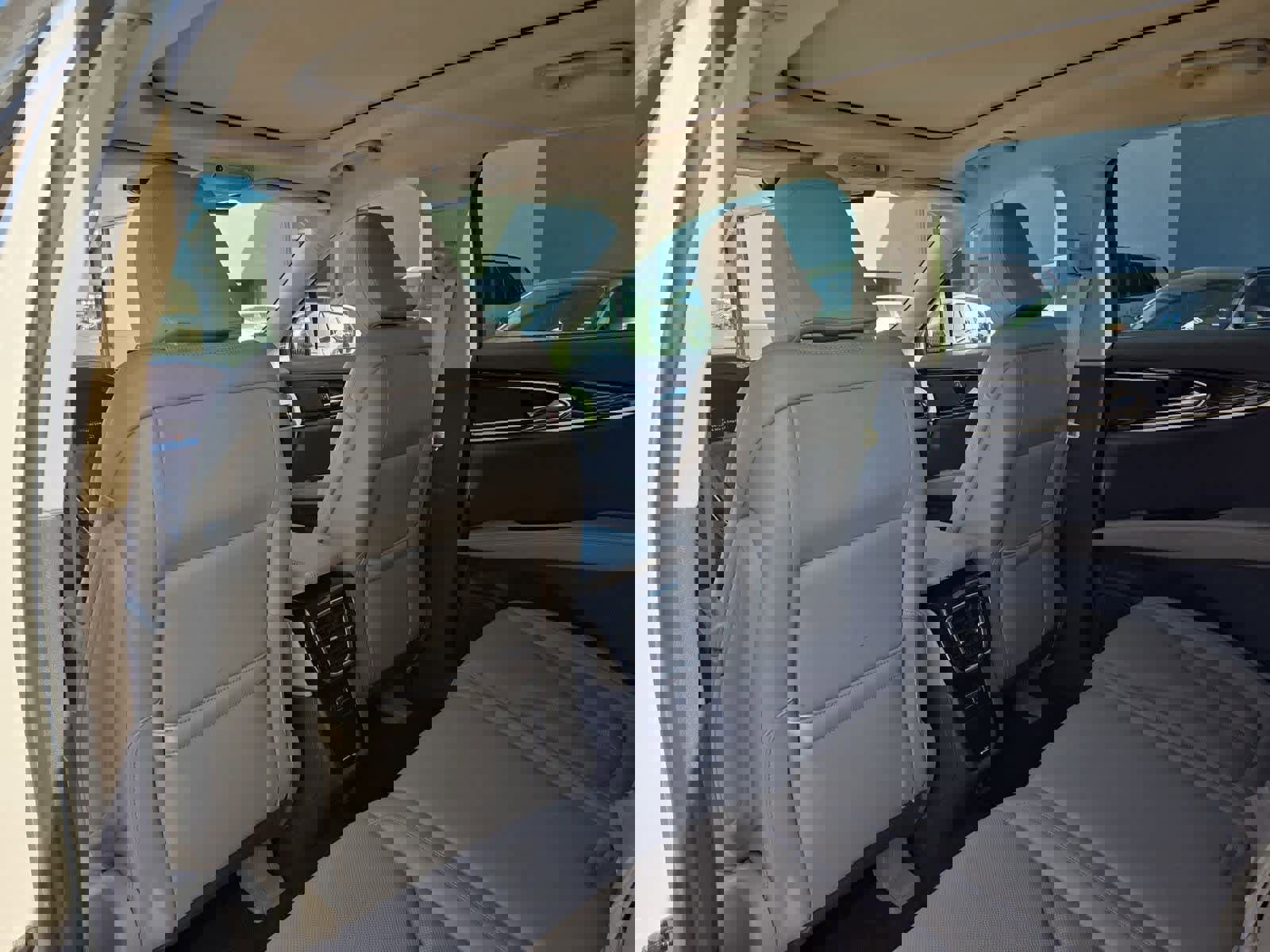 Used 2022 Lincoln Nautilus Reserve image 15