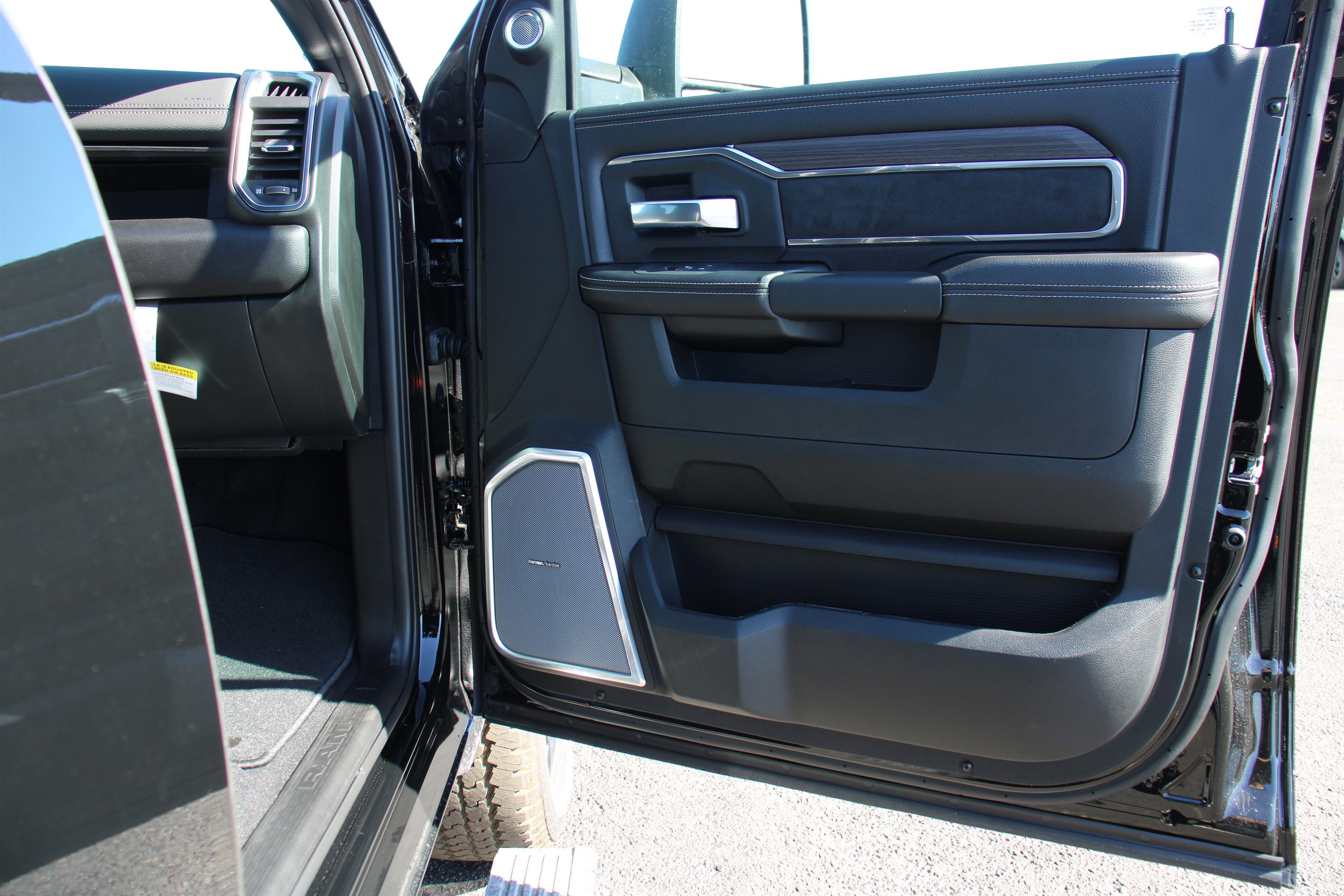 New 2026 RAM 2500 Laramie image 28