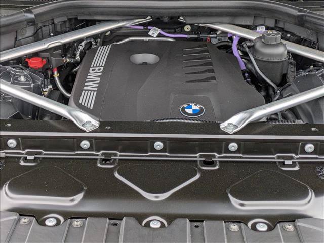 Used 2026 BMW X5 xDrive40i w/ M Sport Package AWD/4WD image 18