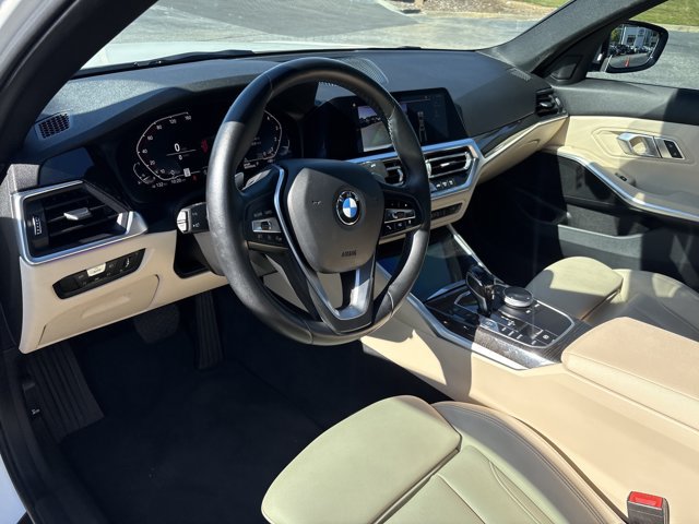 Used 2021 BMW 330i Sedan w/ Convenience Package RWD image 9
