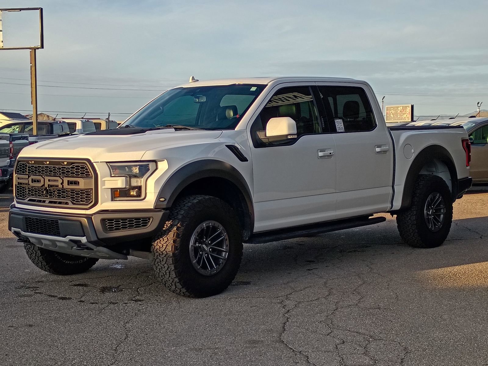 Used 2020 Ford F150 Raptor w/ Equipment Group 802A Luxury image 10