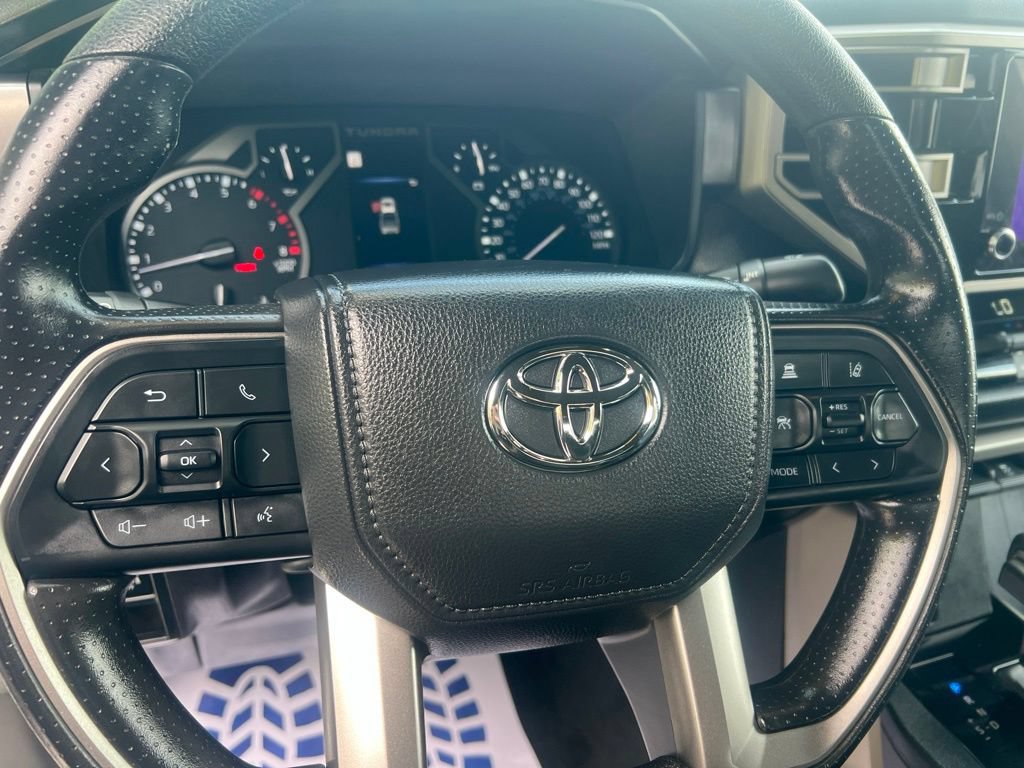 Used 2026 Toyota Tundra SR5 w/ SR5 Convenience Package AWD/4WD image 12