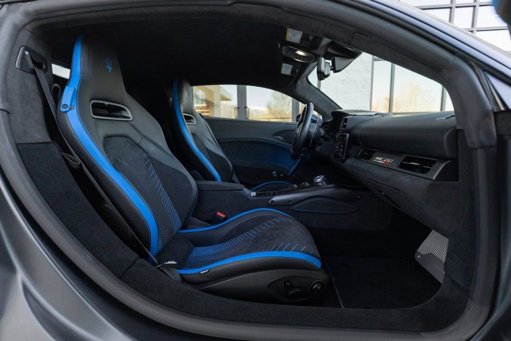 Used 2022 Maserati MC20 Coupe image 24