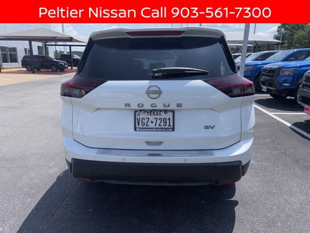 Certified 2024 Nissan Rogue SV FWD image 3