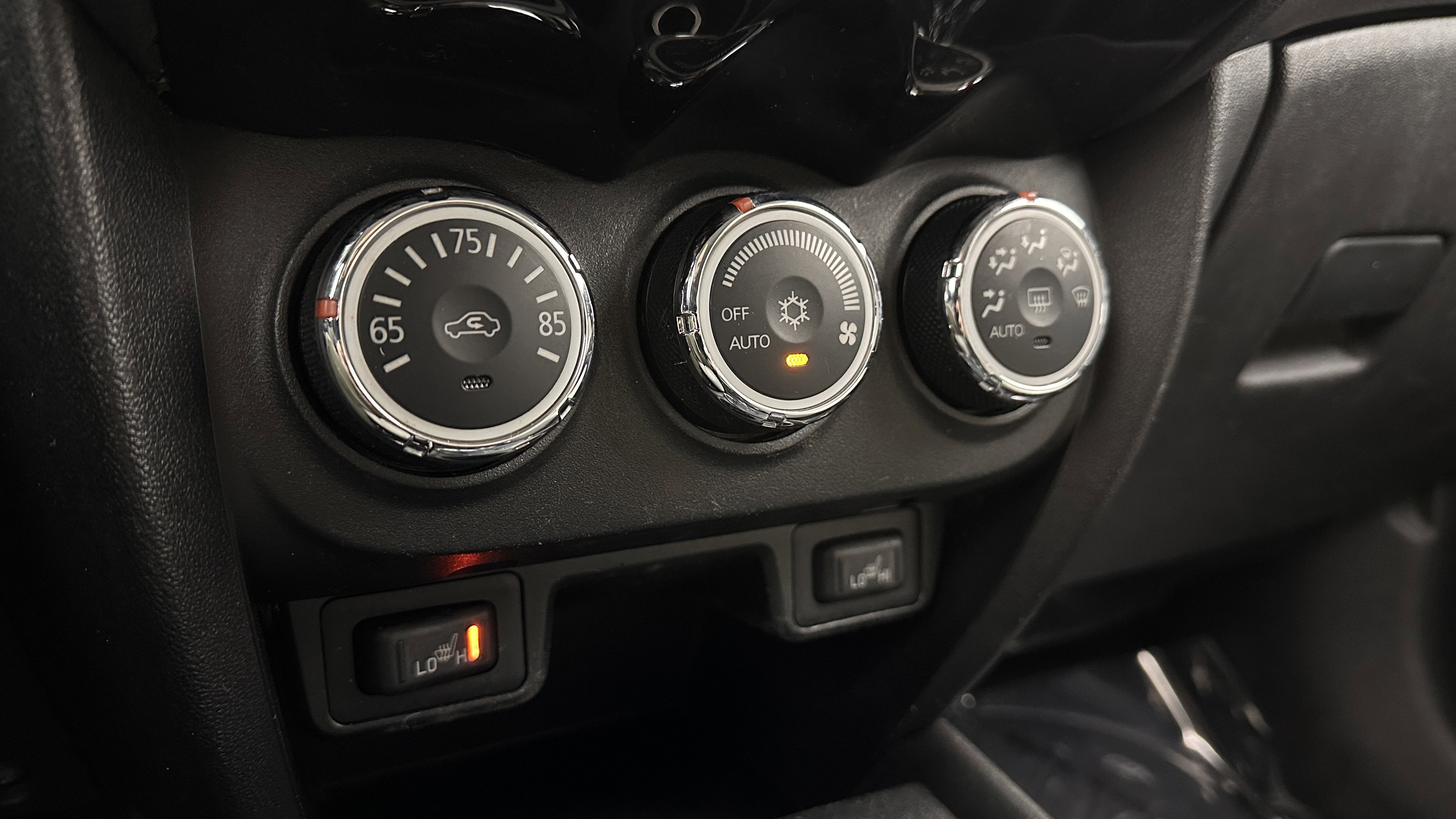 Used 2015 Mitsubishi Outlander Sport GT image 16