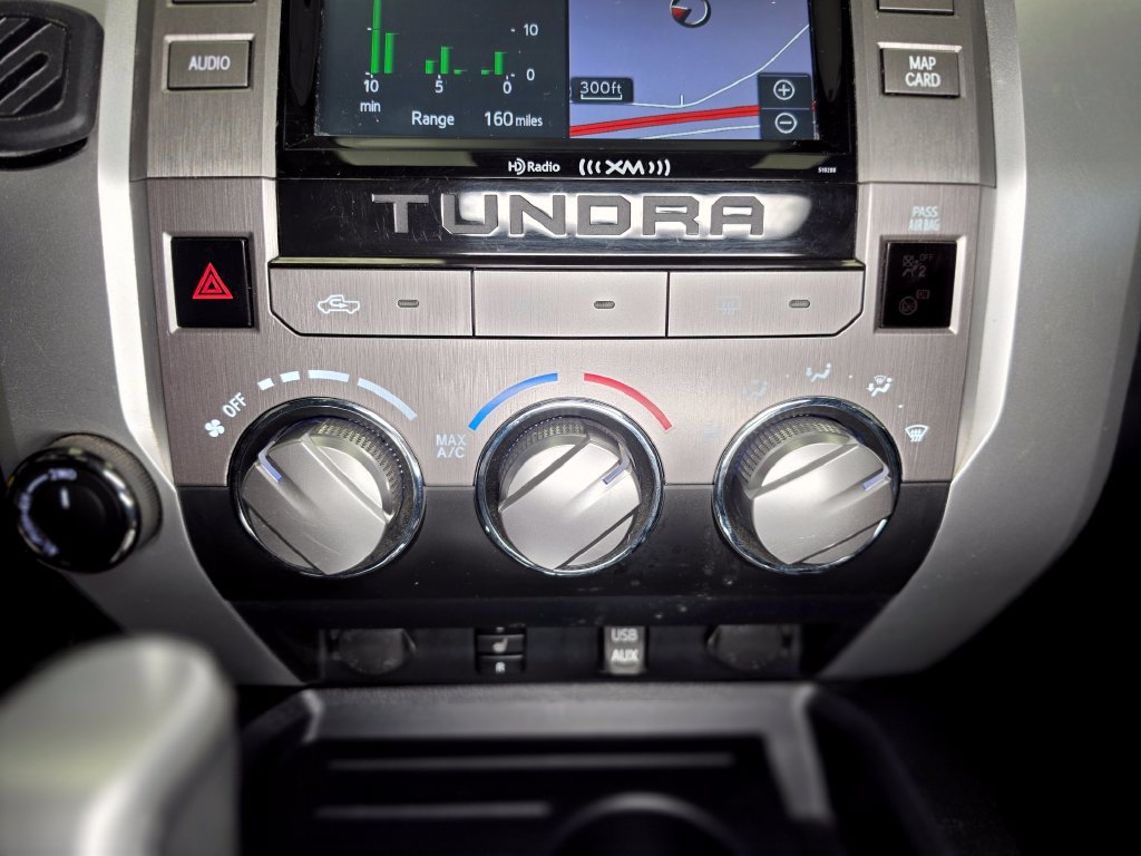 Used 2018 Toyota Tundra SR5 AWD/4WD image 13