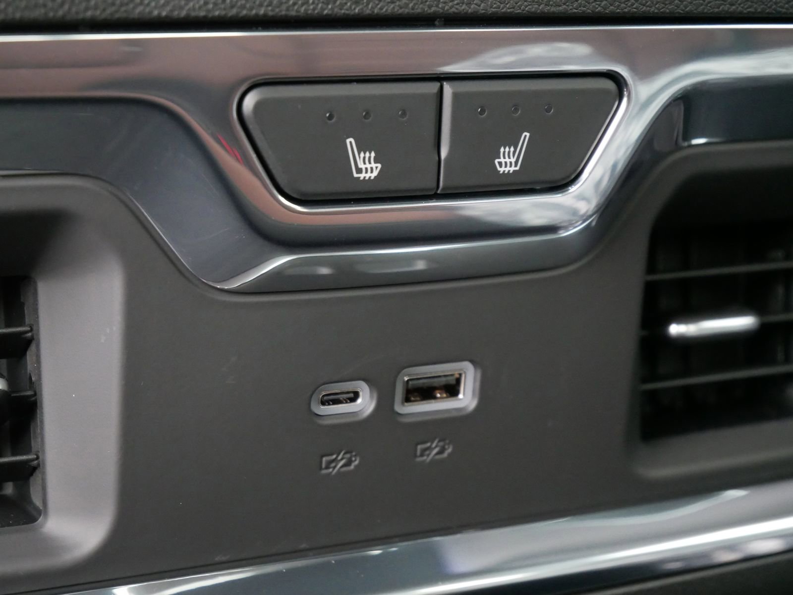 New 2026 GMC Sierra 1500 Denali Ultimate image 8