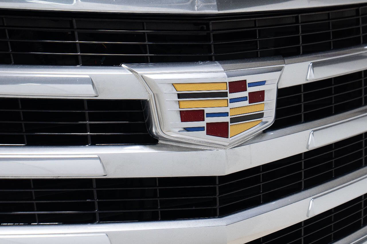 Used 2020 Cadillac Escalade Premium Luxury AWD/4WD image 11