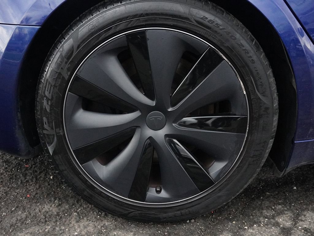 Used 2022 Tesla Model S Plaid image 21