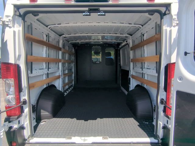 Used 2025 RAM ProMaster 2500 w/ U-Haul Equipment Group FWD image 14