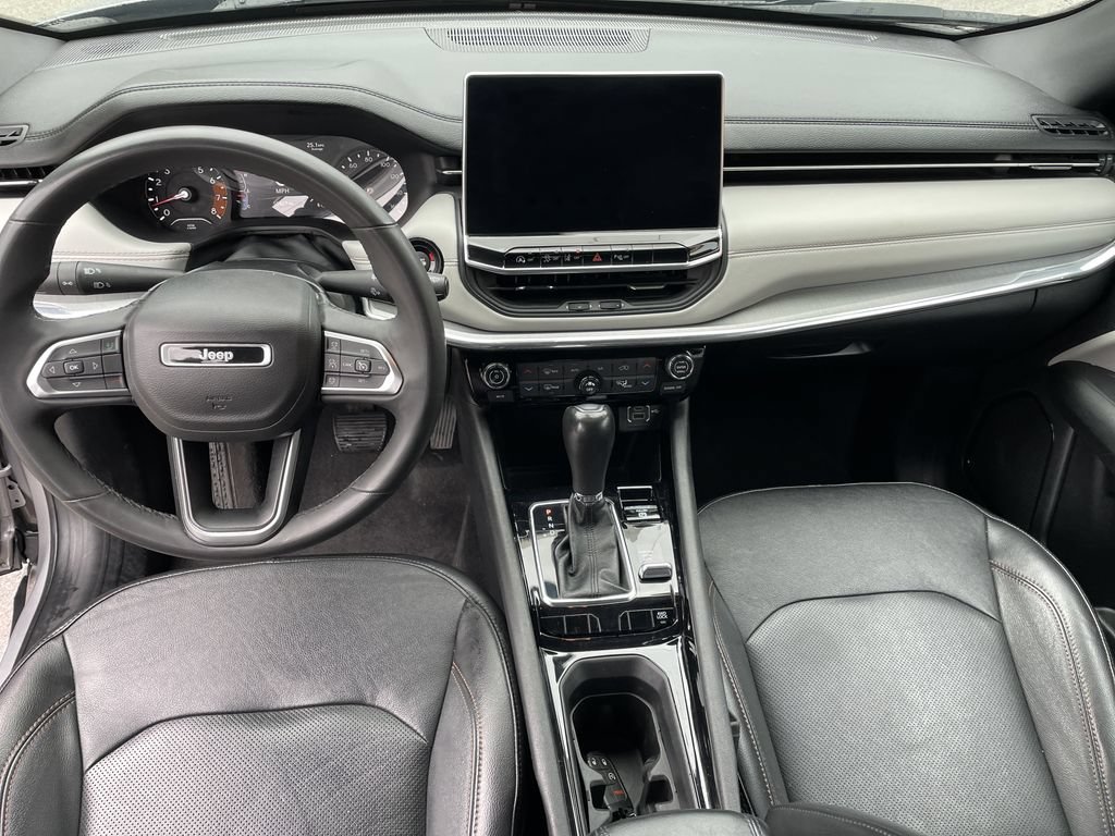 Certified 2023 Jeep Compass Limited AWD/4WD image 15