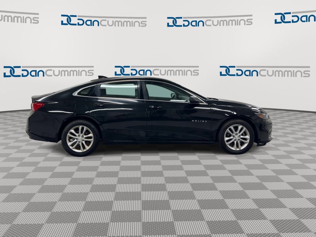 Used 2017 Chevrolet Malibu LT FWD image 9