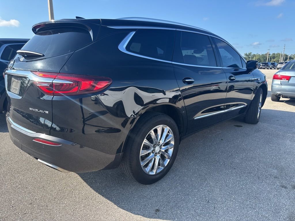 Used 2019 Buick Enclave Premium w/ Experience Buick Package FWD image 2