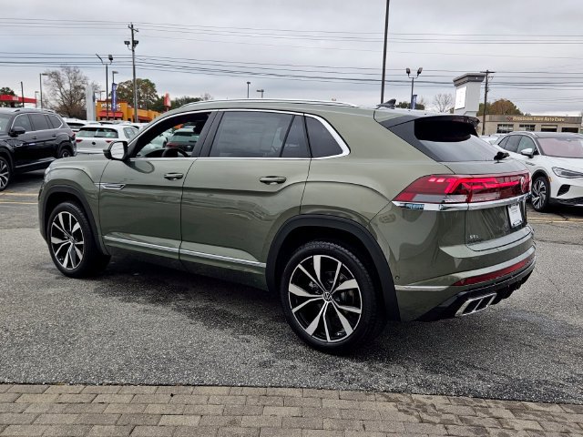 New 2026 Volkswagen Atlas Cross Sport SEL Premium R-Line AWD/4WD image 9