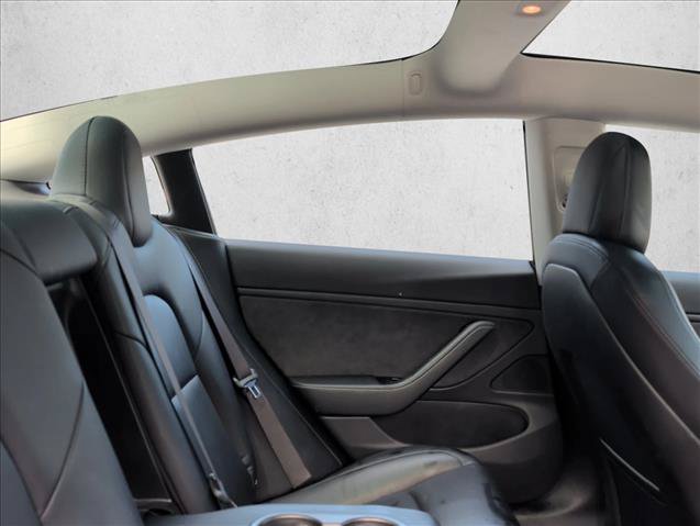 Used 2018 Tesla Model 3 Long Range RWD image 24