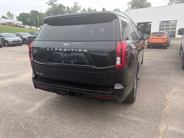 Used 2025 Ford Expedition Active AWD/4WD image 28