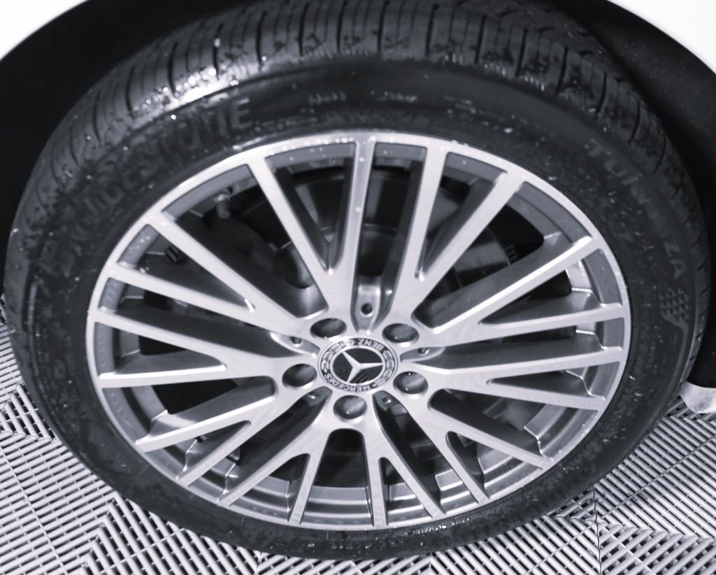 Certified 2025 Mercedes-Benz CLA 250 4MATIC image 7