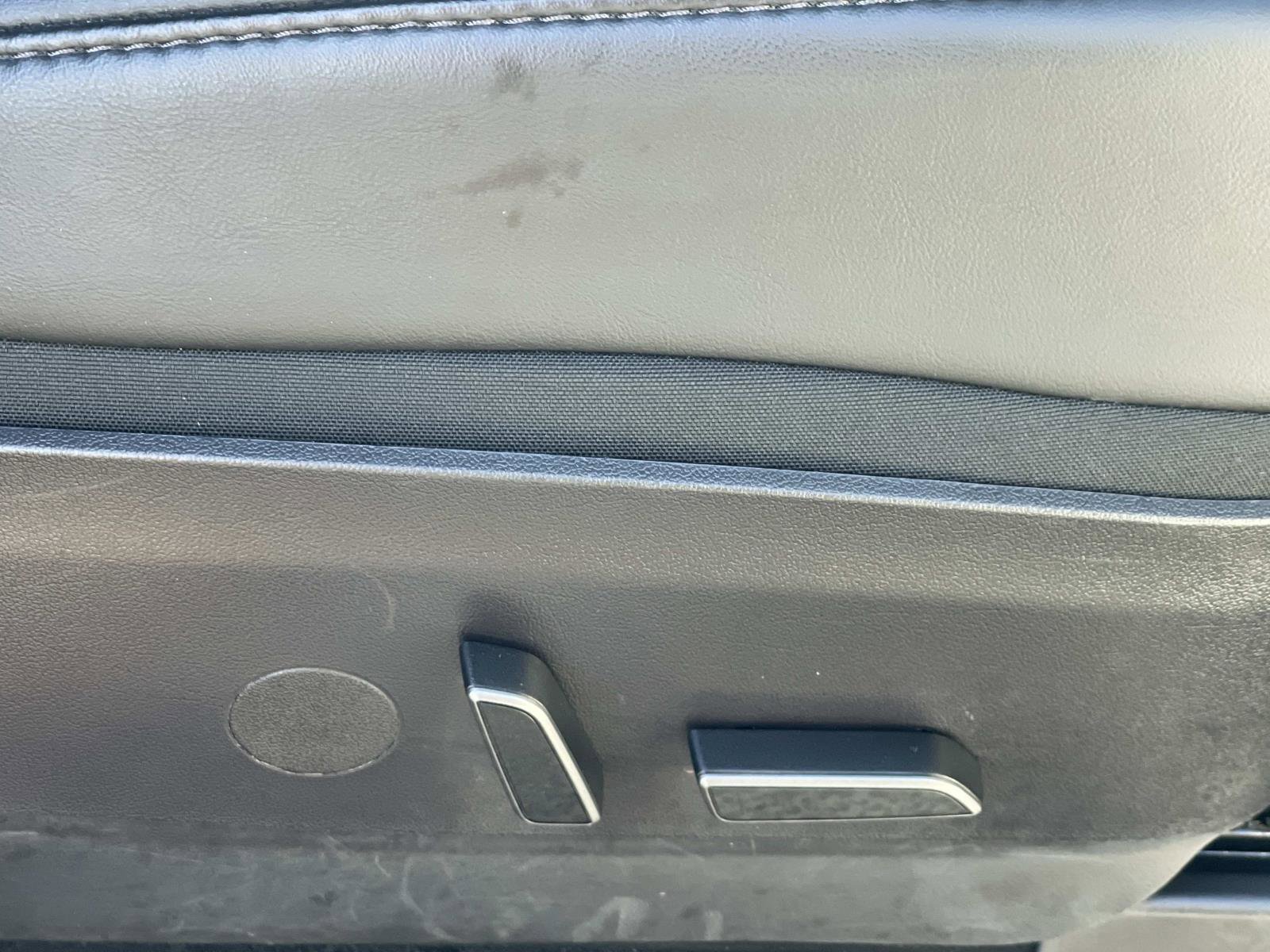 Used 2022 Tesla Model Y Performance image 28