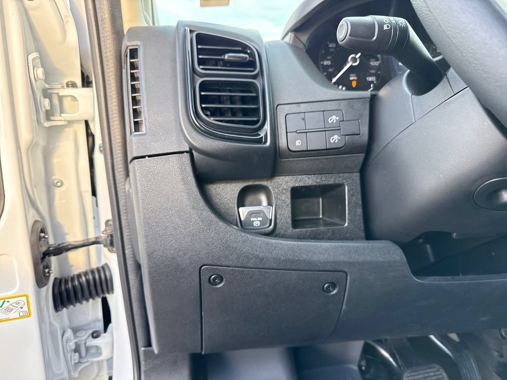 New 2027 RAM ProMaster 2500 w/ Convenience Group FWD image 10