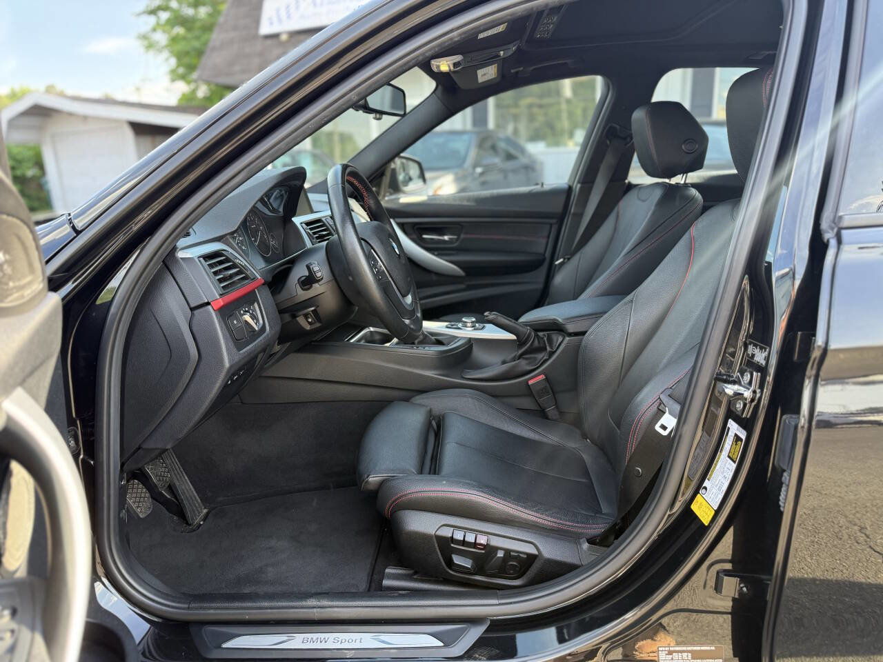 Used 2012 BMW 335i Sedan RWD image 11