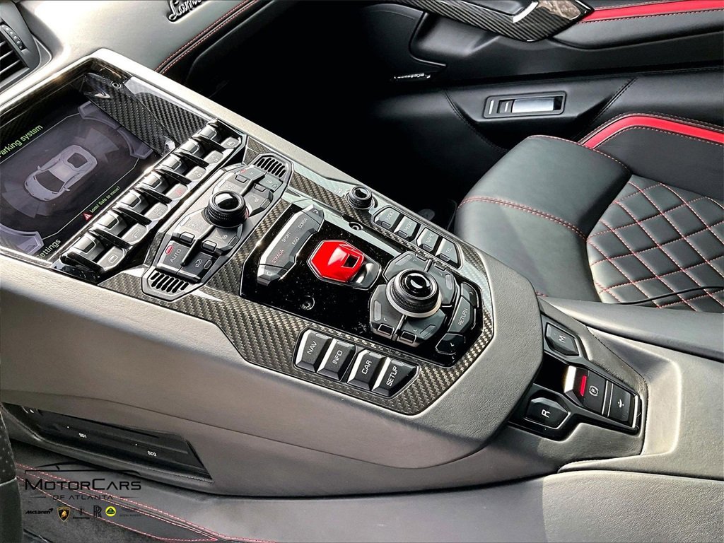 Used 2017 Lamborghini Aventador S image 15