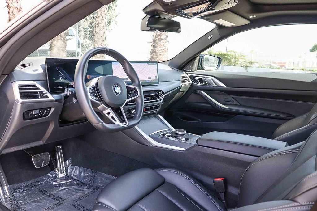 Used 2026 BMW 430i Coupe w/ M Sport Package image 15