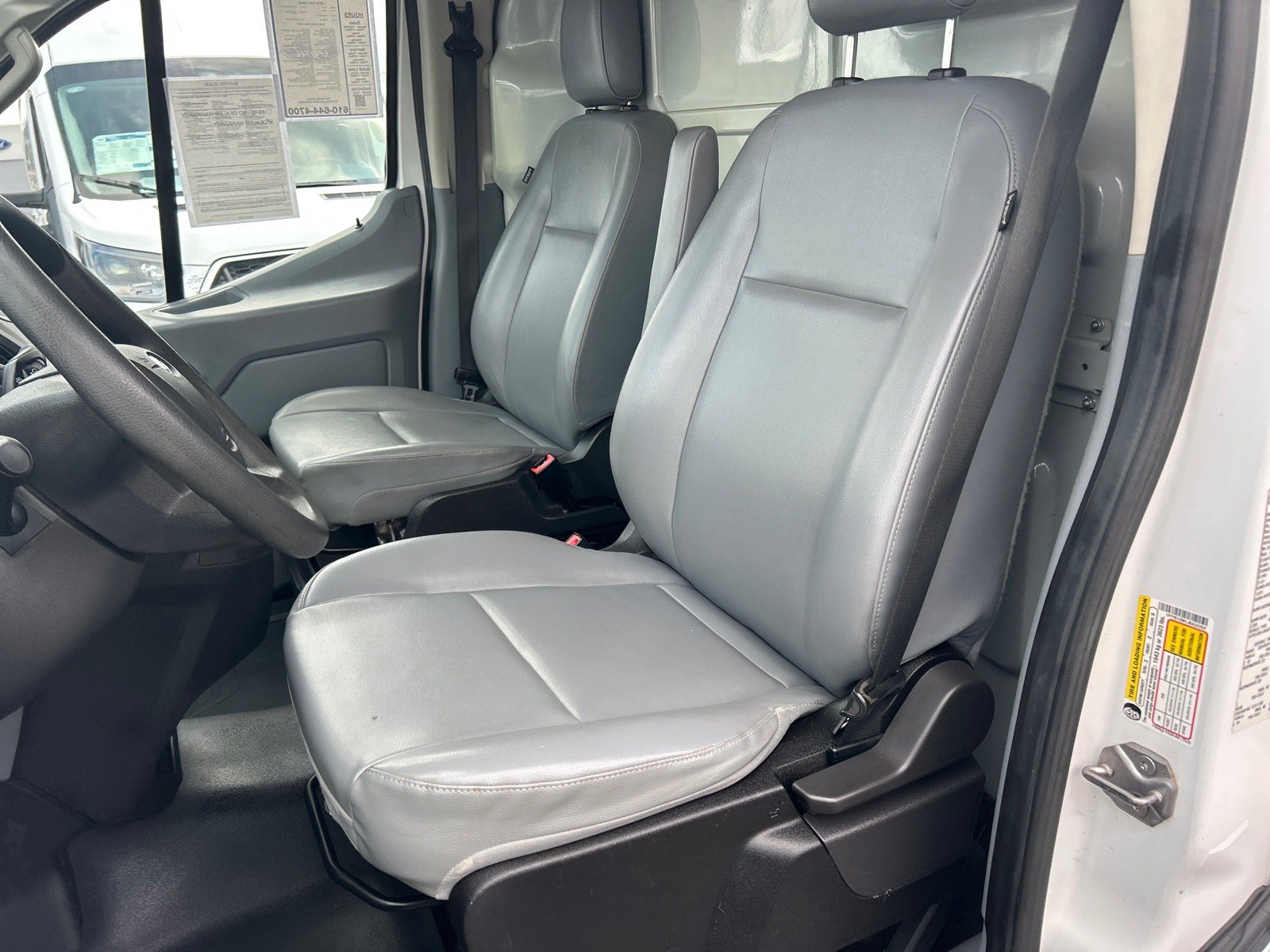 Certified 2018 Ford Transit 150 130 Low Roof RWD image 7