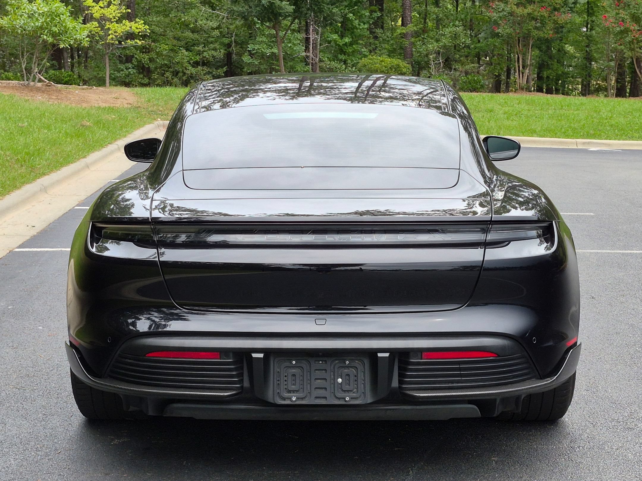Certified 2022 Porsche Taycan Turbo S AWD/4WD image 25