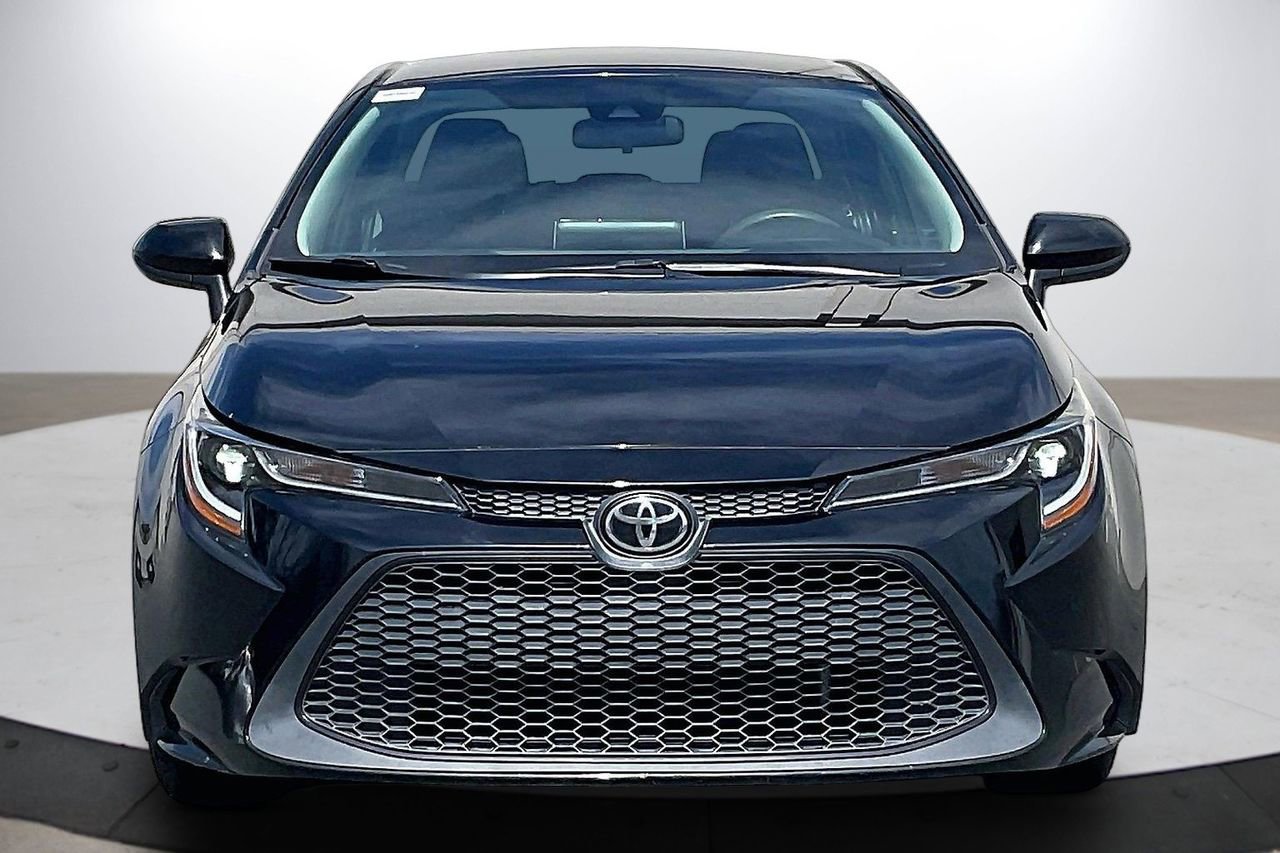 Used 2020 Toyota Corolla LE image 3