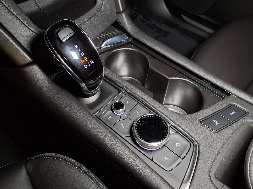 New 2026 Cadillac XT5 Luxury image 19