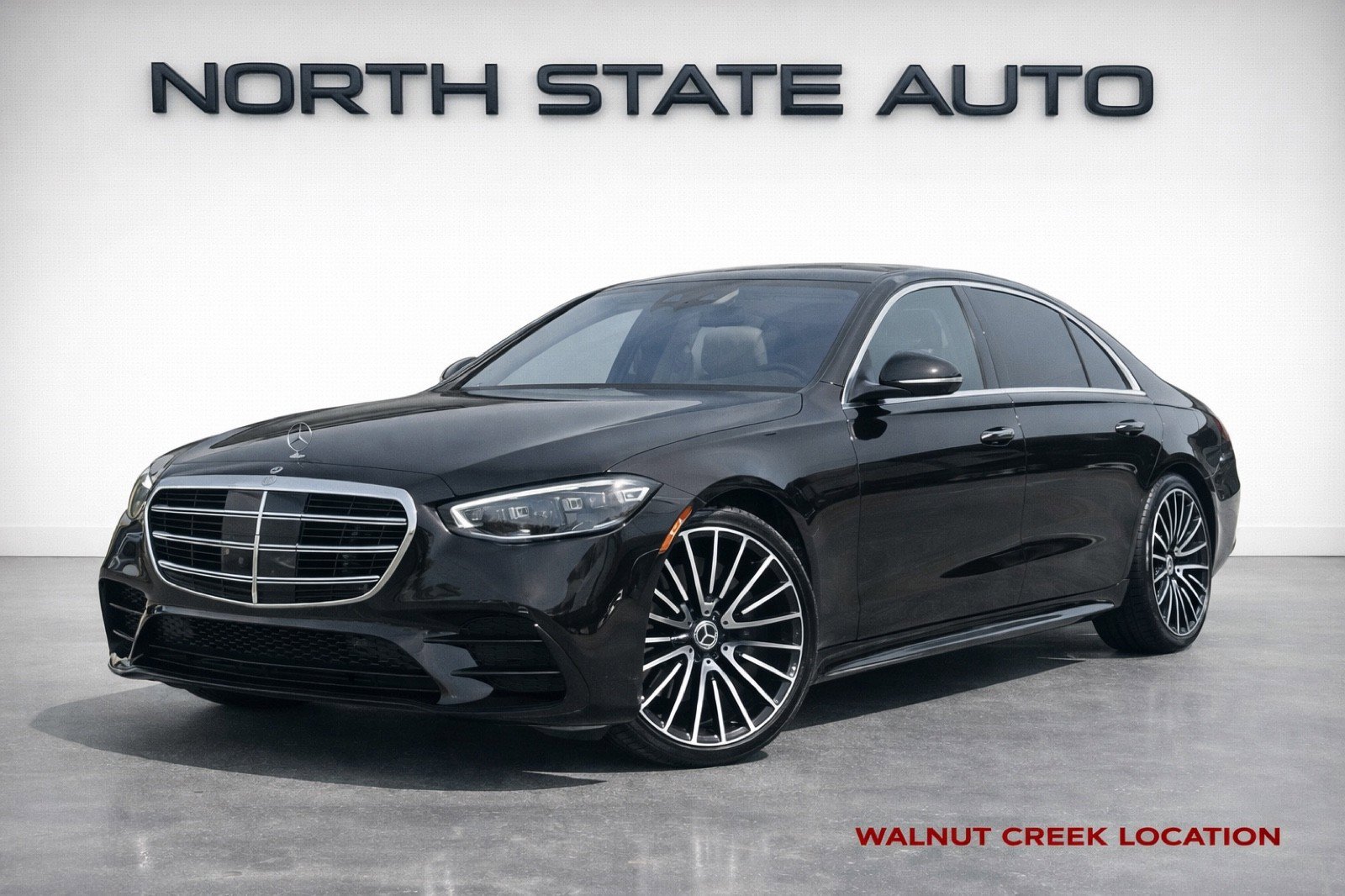 Used 2022 Mercedes-Benz S 500 4MATIC image 1