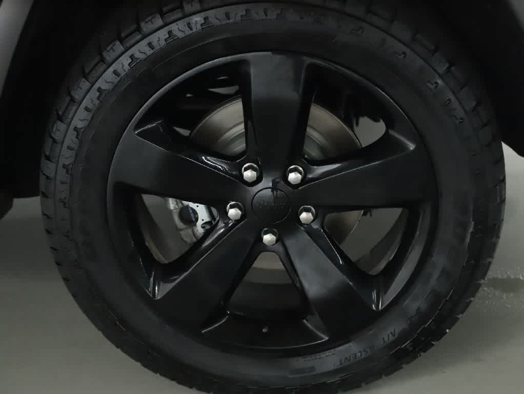 Used 2014 Jeep Grand Cherokee Altitude AWD/4WD image 38