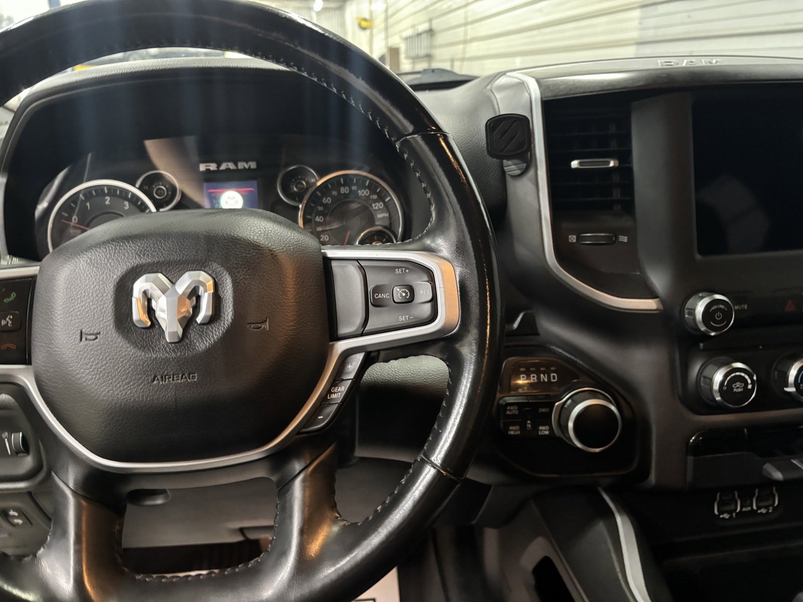Used 2021 RAM 1500 Big Horn image 13