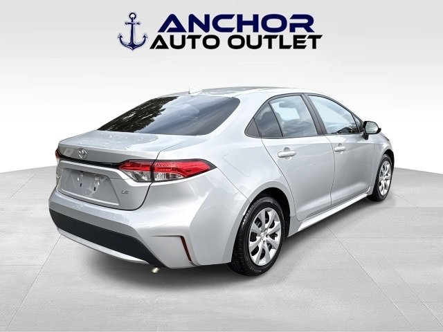 Used 2021 Toyota Corolla LE image 9