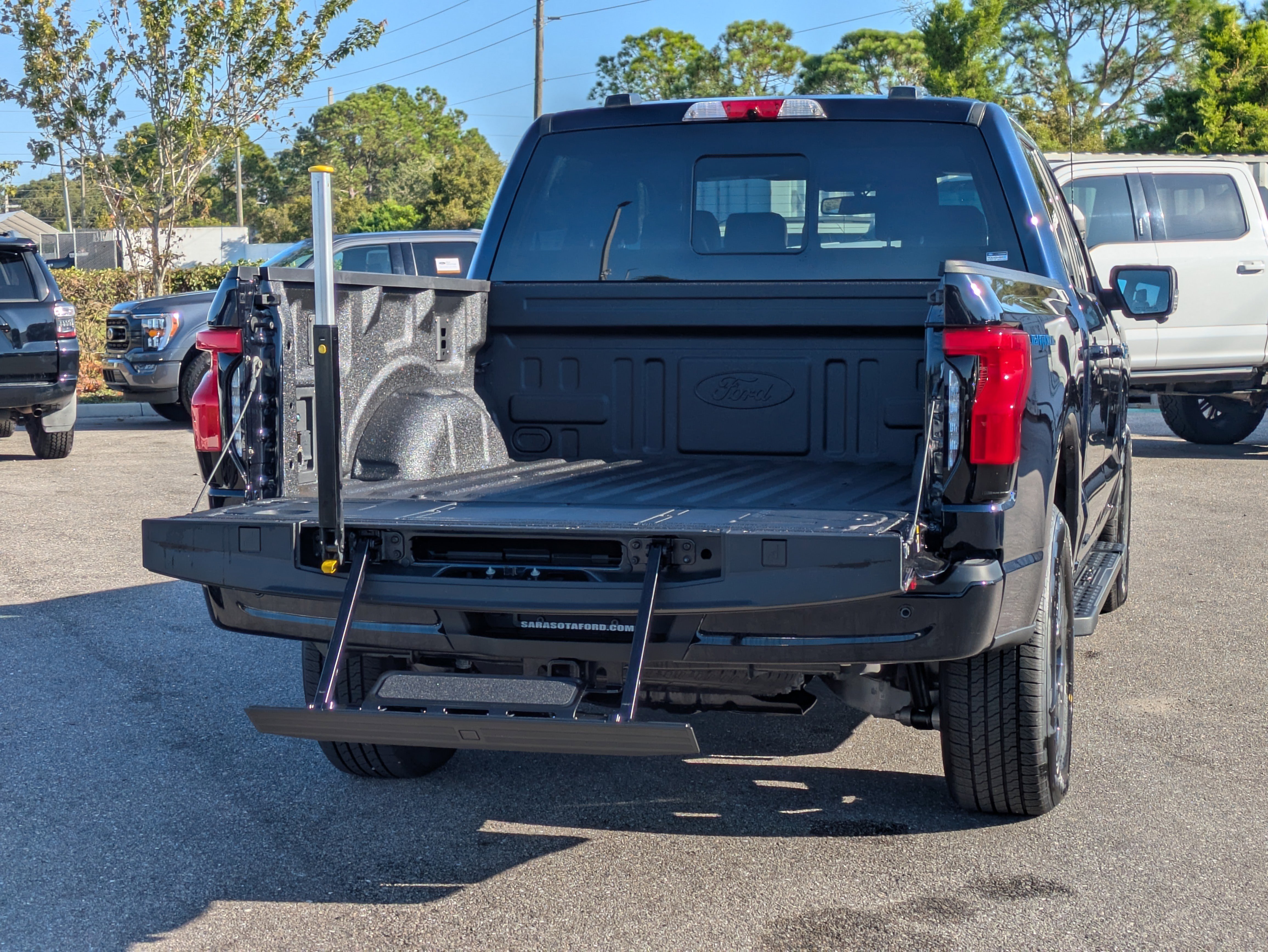 New 2025 Ford F150 Lightning Lariat image 14
